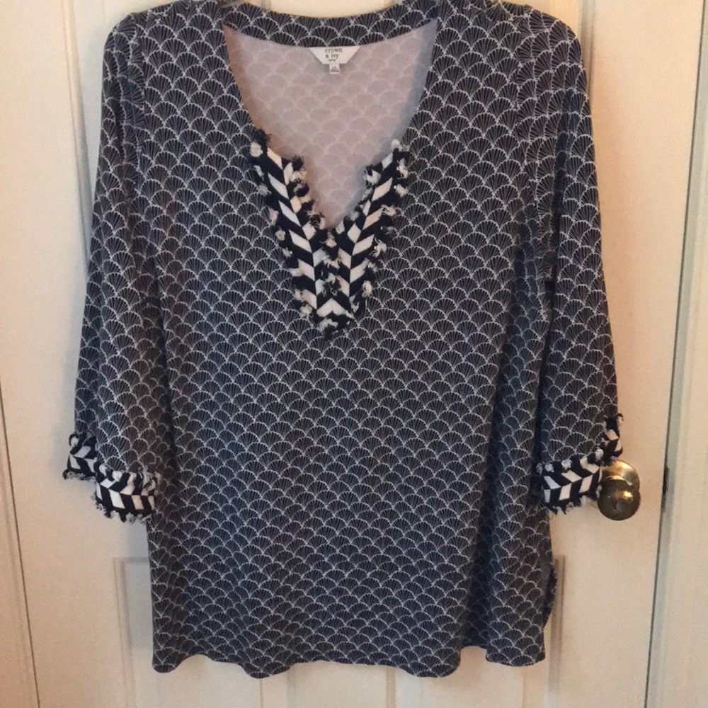 Crown & Ivy Navy and White Tunic -2X
